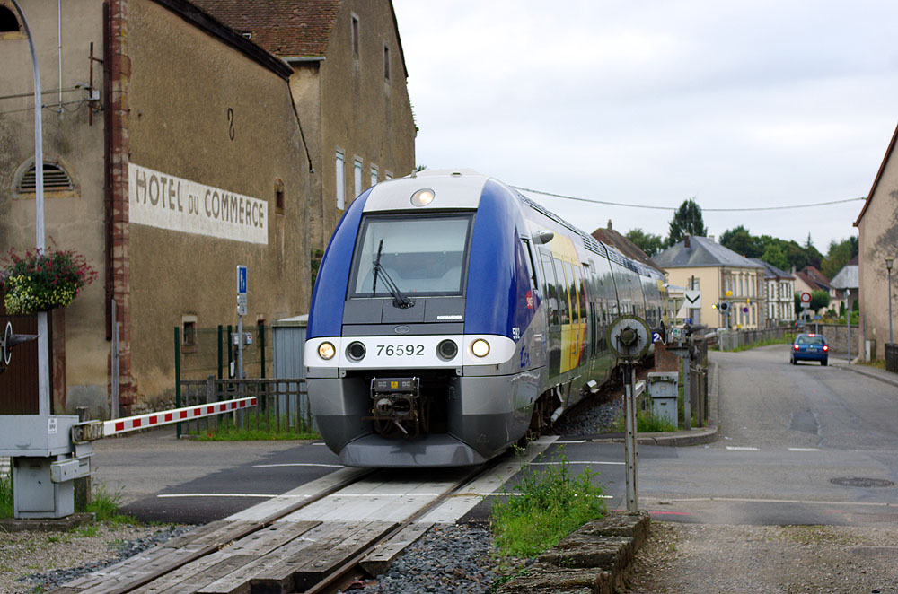 https://www.eisenbahnfotograf.de/ausland/sncf/8001238 SNCF 76592 Sarre-Union 3.9.2014 834722.jpg